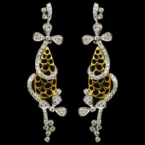 18k Pure Yellow Gold Natural Top 1.28 Carat Diamonds Ladies Fine Designer Earrings