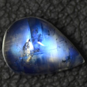 5.88 Cts Natural Fine Blue Fire Rainbow Moonstone Pear Cab 14x10 mm Indo-Bihar