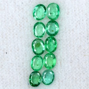 1.85 Cts Natural Top Green Emerald Oval Cut Lot Zambia Untreated Loose Gemstone