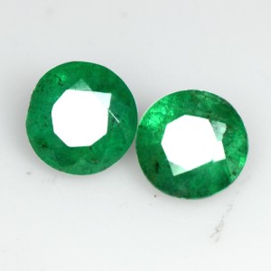 0.95 Cts Natural Rich Green Emerald 5 mm Round Cut Pair Untreated Zambia Video