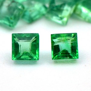Natural Green Emerald 2.57 Cts AAA Grade Fine Quality Square Shape 60 Pcs Zambia