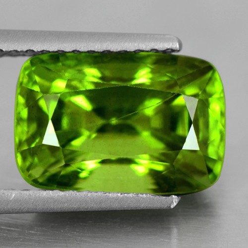 4.27 Cts Natural Unique AAA+ Top Green Peridot Loose Gemstone Cushion Cut Burma