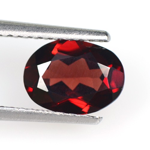 1.27 cts Natural Top Extraordinary Pyrope Red Garnet Oval Cut Mozambique 8x6 mm