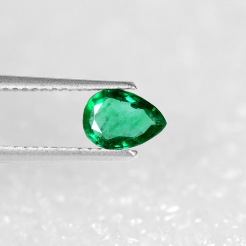 0.61 Cts Natural Lustrous Top Rich Green Emerald Pear Cut Zambia Untreated 7x5mm