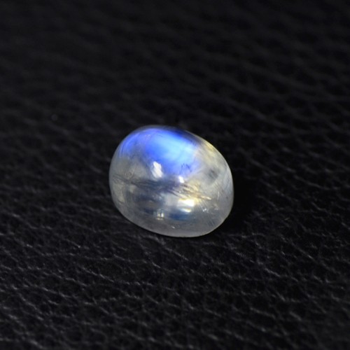 4.61 Cts Natural Lustrous Blue Fire Rainbow Moonstone Oval 10x8 mm Indo-Bihar