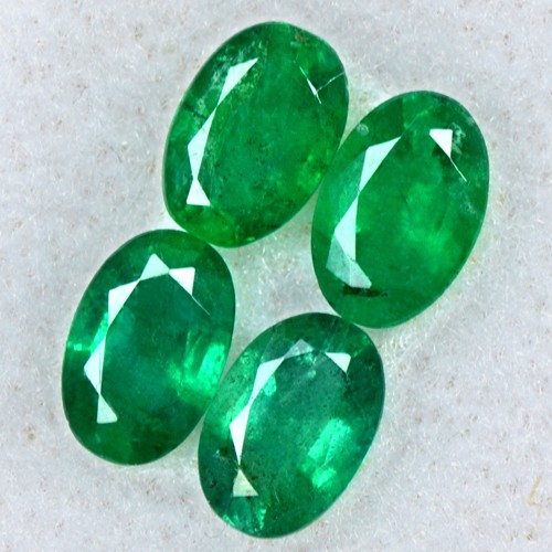 1.96 Cts Natural Top Green Emerald Oval Cut Lot Untreated Zambia 6x4 mm Gemstone