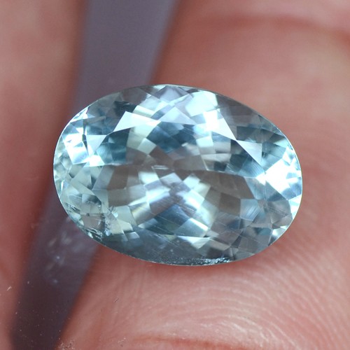 4.71 Cts Natural High Qulaity Top Aqua Blue Aquamarine Oval Cut Brazil Gemstone