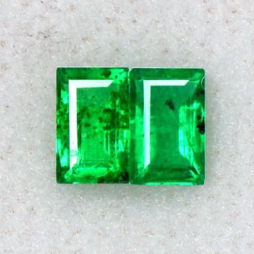0.61 Cts Natural Emerald Green Loose 5x3 mm Gemstone baguette Cut pair Zambia